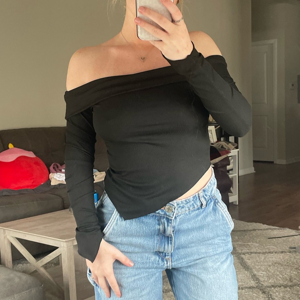 Black Off-Shoulder Women's Top